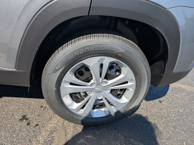 New 2026 Chevrolet Trax LS image 25