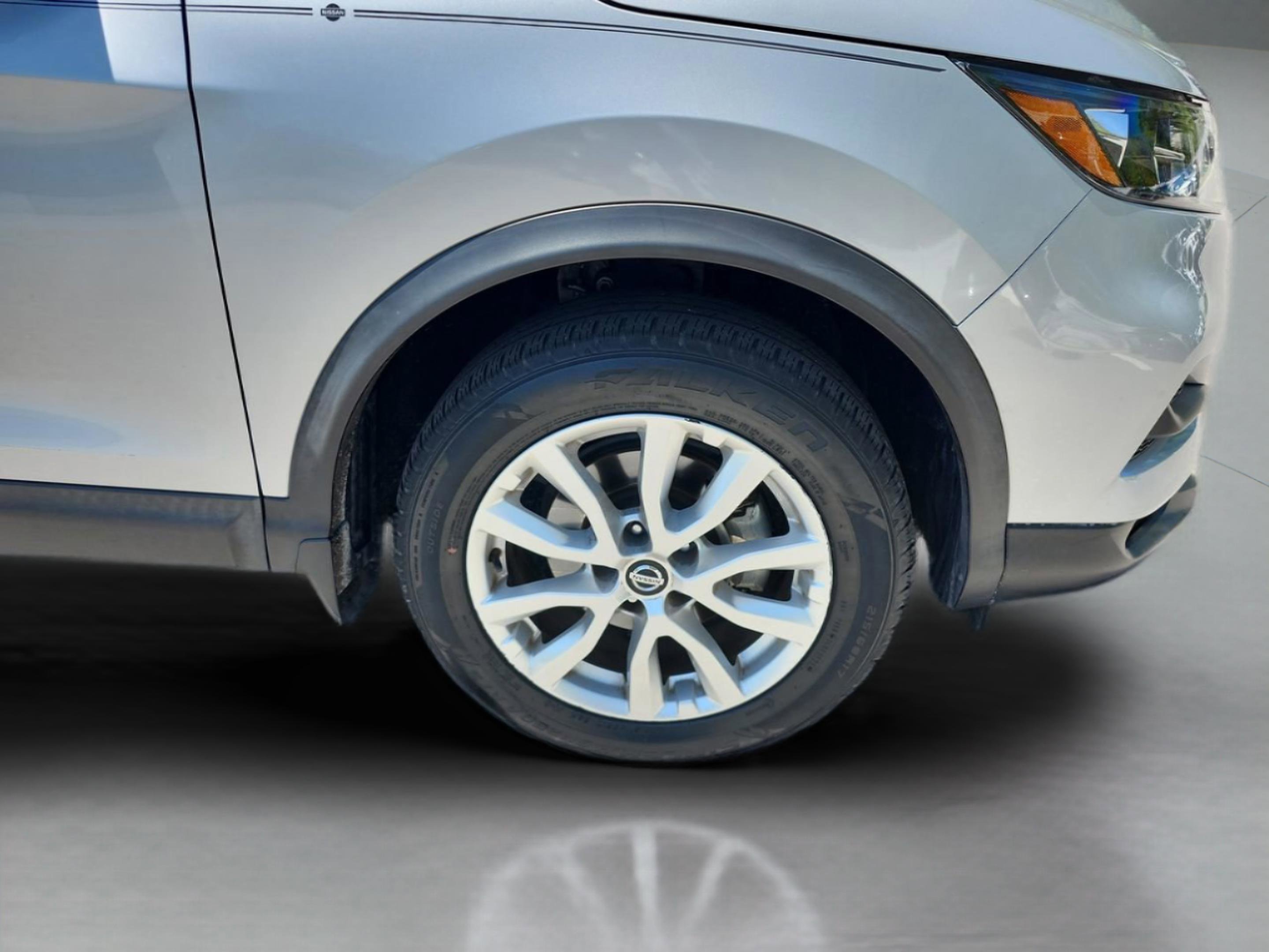 Used 2022 Nissan Rogue Sport SV w/ Technology Package FWD image 27
