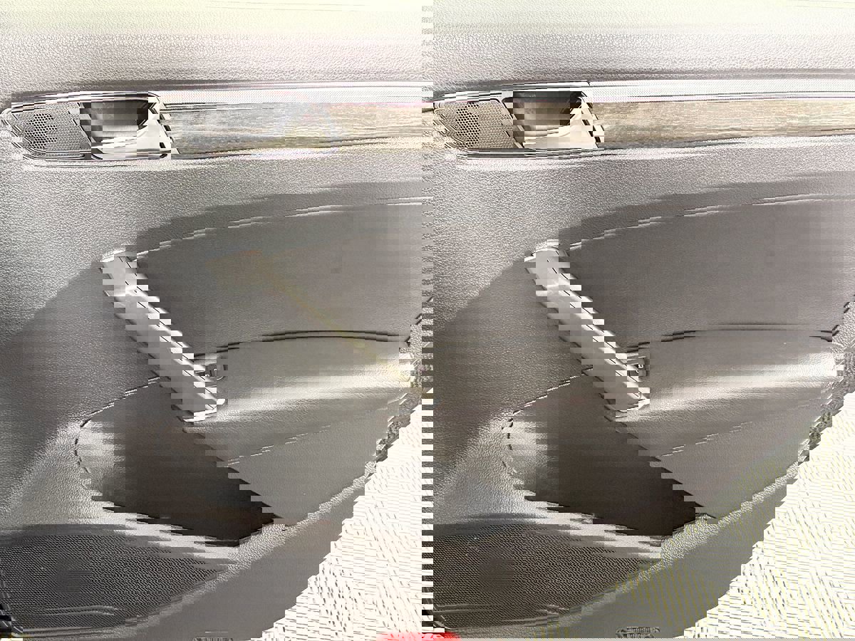 Used 2018 Volkswagen Passat 2.0T SE image 40