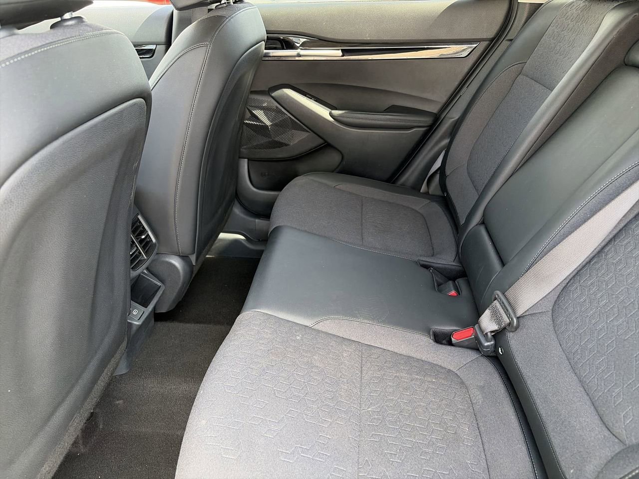 Certified 2024 Kia Seltos S FWD image 16