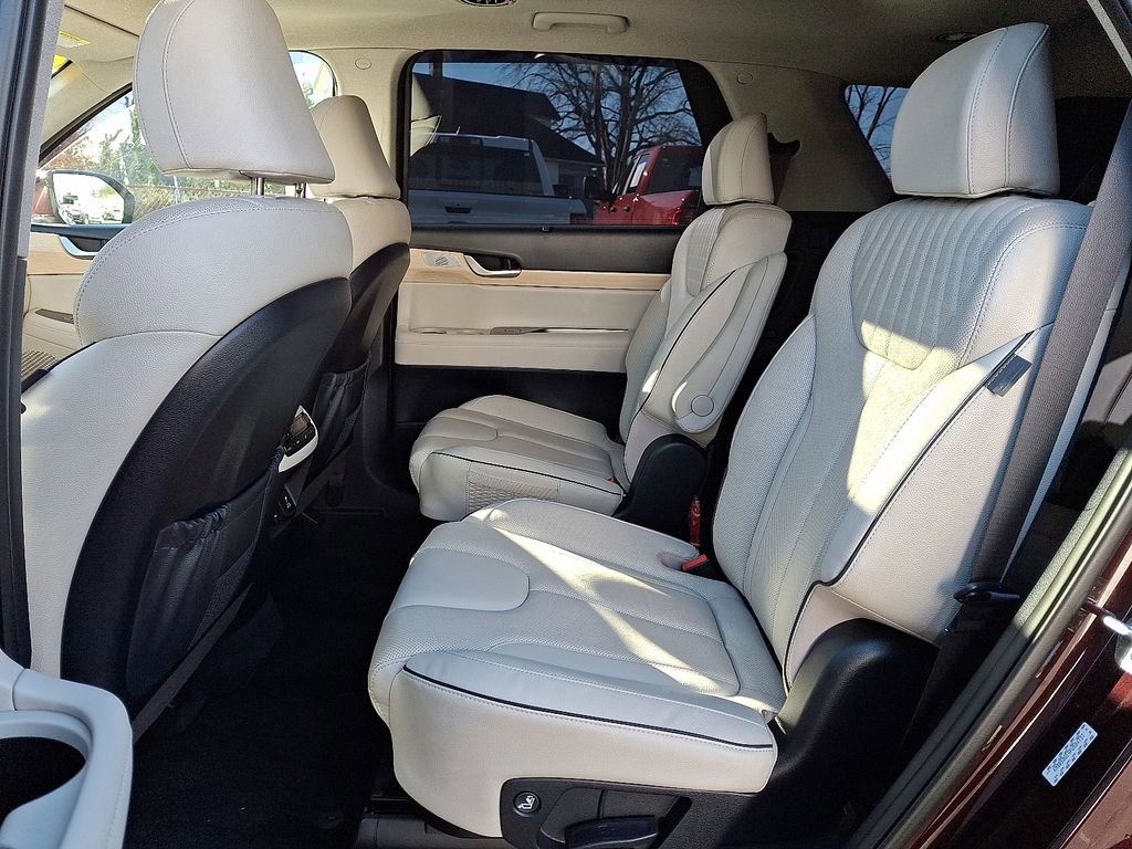 Used 2023 Hyundai Palisade Limited image 10