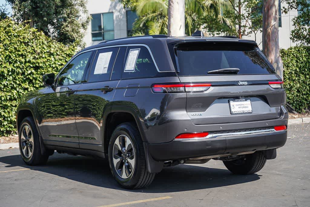 Used 2022 Jeep Grand Cherokee Limited 4xe w/ MOPAR Finishing Package AWD/4WD image 4