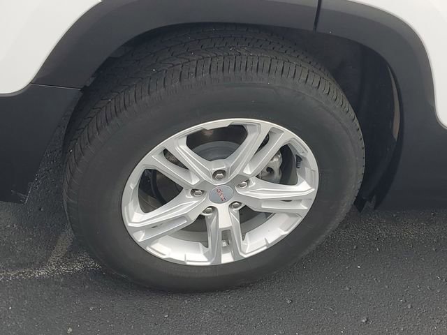 Certified 2023 GMC Terrain SLE w/ Driver Convenience Package image 5