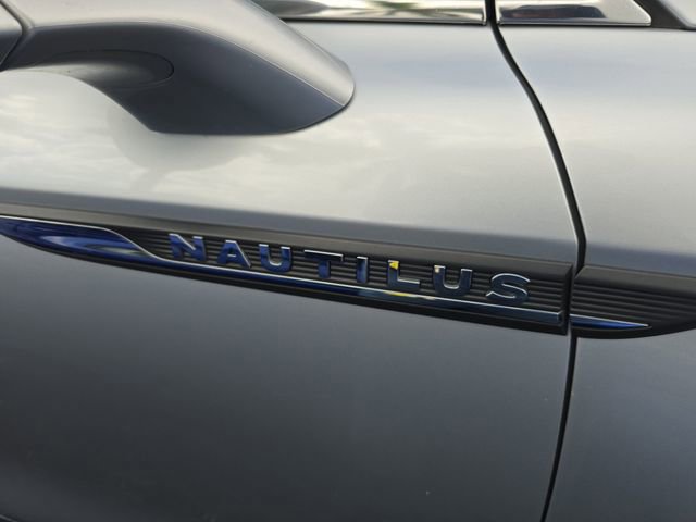 Used 2019 Lincoln Nautilus FWD image 10