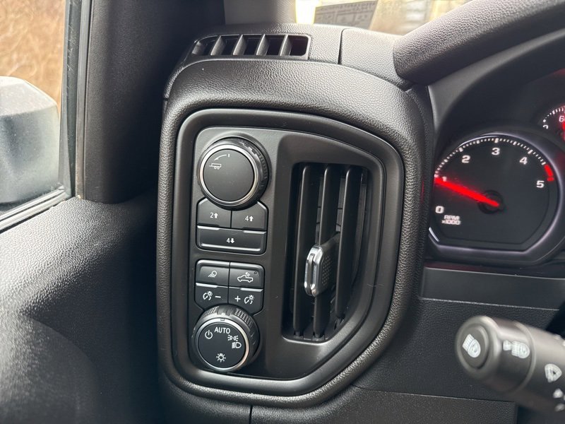 Used 2024 Chevrolet Silverado 2500 Custom w/ Custom Value Package image 24