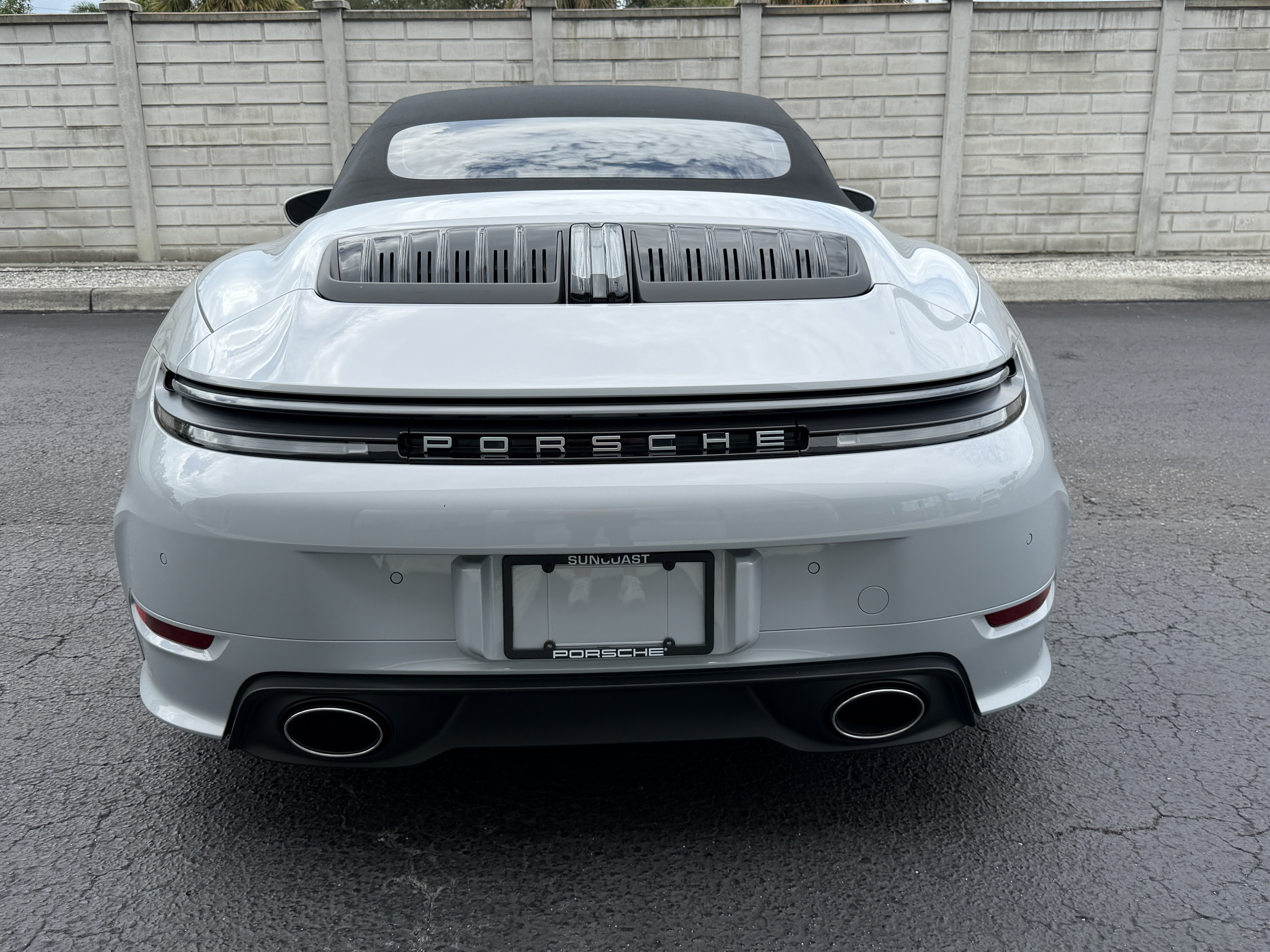 Used 2026 Porsche 911 Carrera RWD image 11