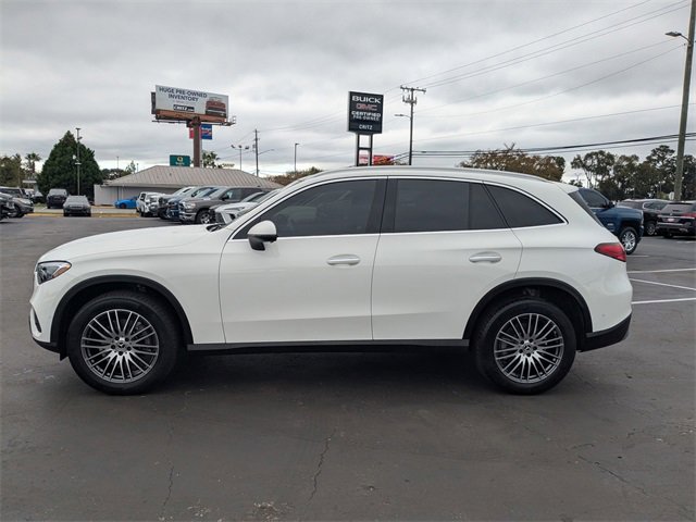 Used 2024 Mercedes-Benz GLC 300 GLC 300 image 9