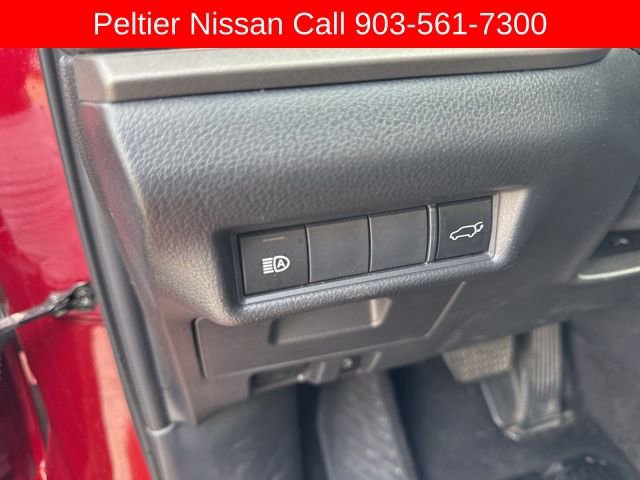 Used 2025 Toyota Grand Highlander AWD image 12