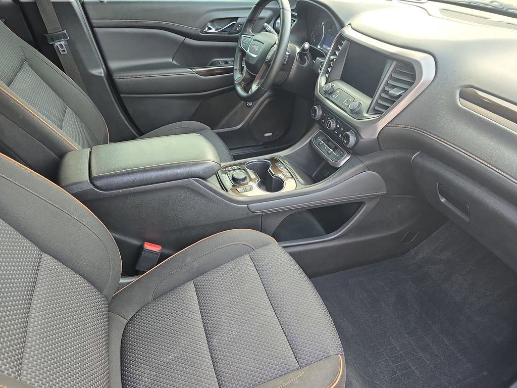 Used 2023 GMC Acadia AT4 AWD/4WD image 10