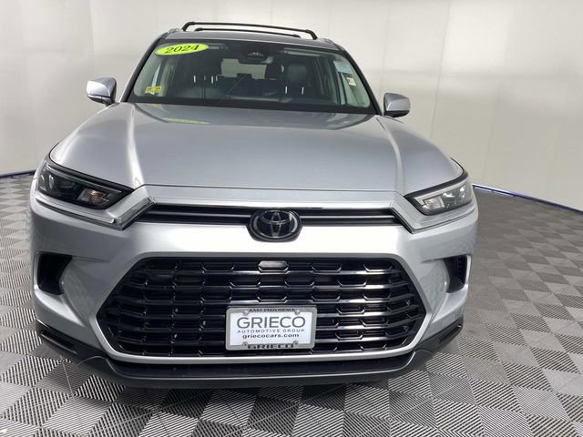 Used 2024 Toyota Grand Highlander XLE image 3