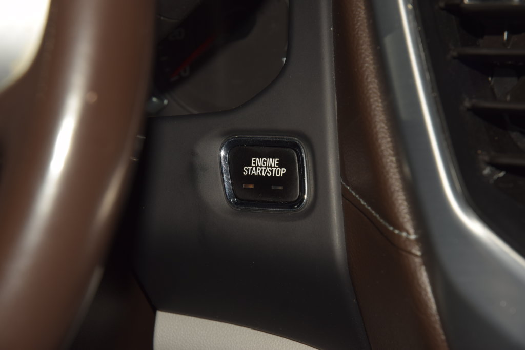 Used 2020 GMC Acadia SLT FWD image 36