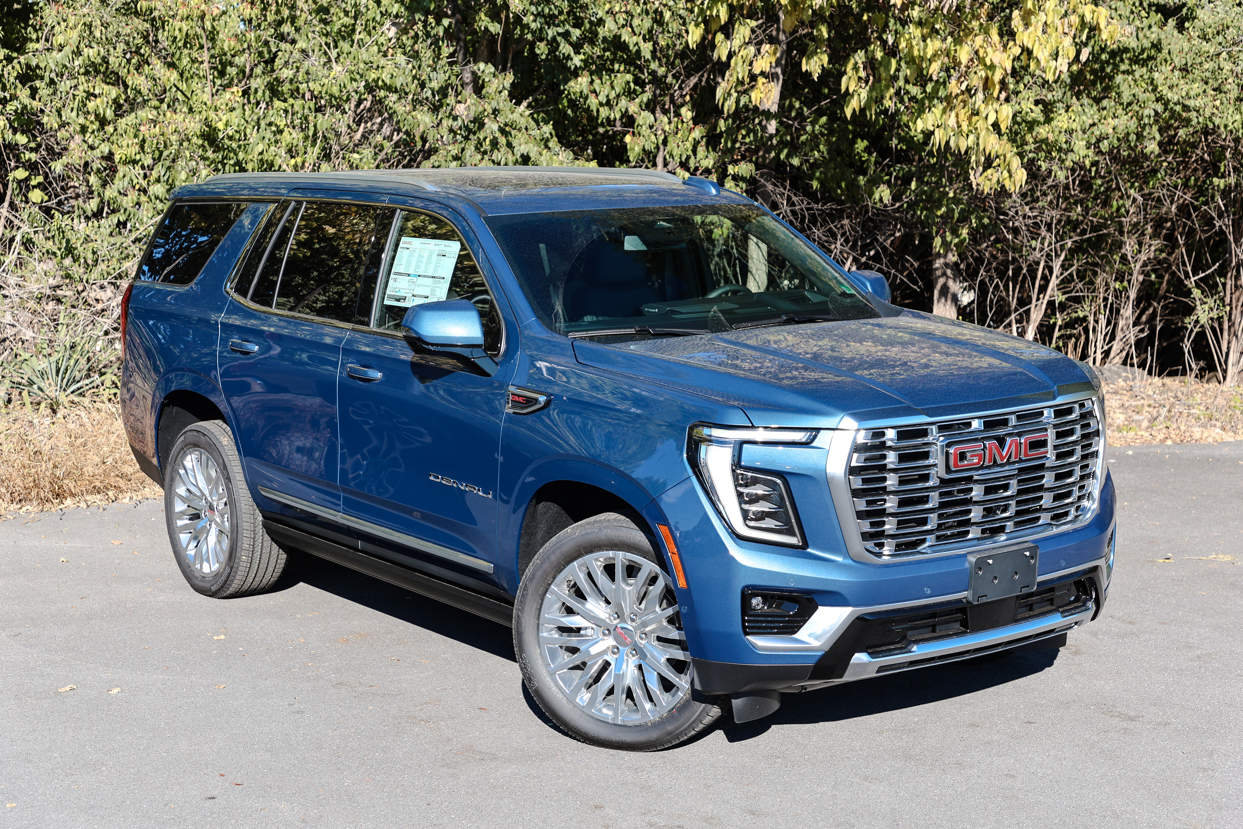 New 2026 GMC Yukon Denali w/ Sun & Power Step Package image 2