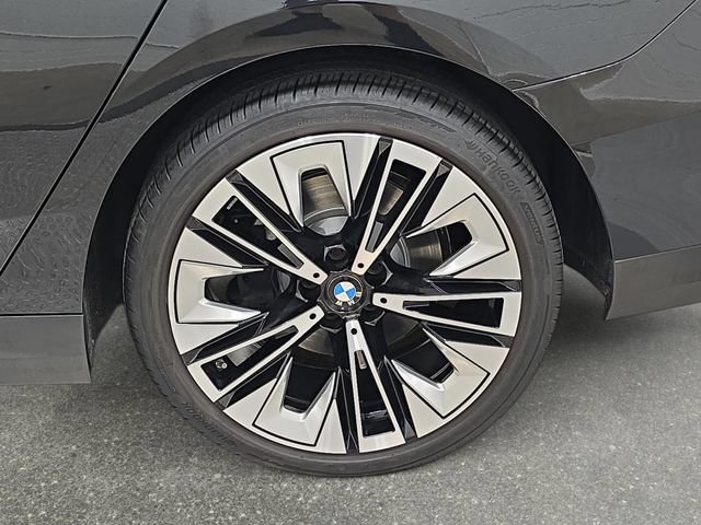 Certified 2024 BMW 530i xDrive w/ Premium Package AWD/4WD image 30
