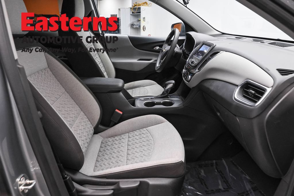Used 2023 Chevrolet Equinox LT FWD image 23