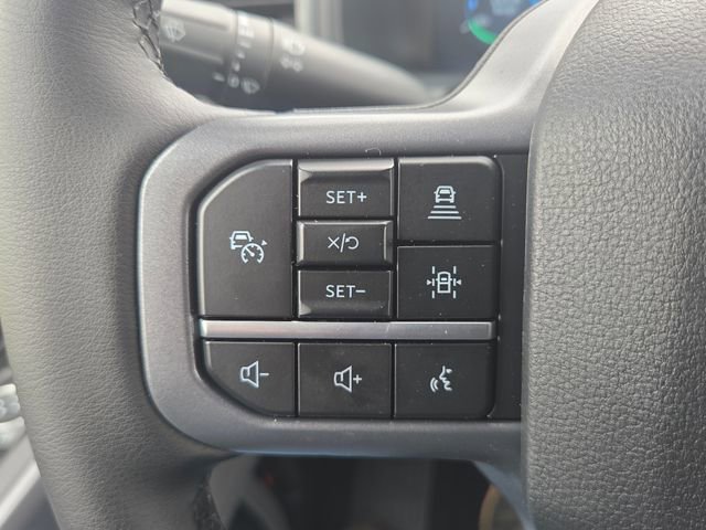Used 2025 Ford F150 Lightning Flash AWD/4WD image 38