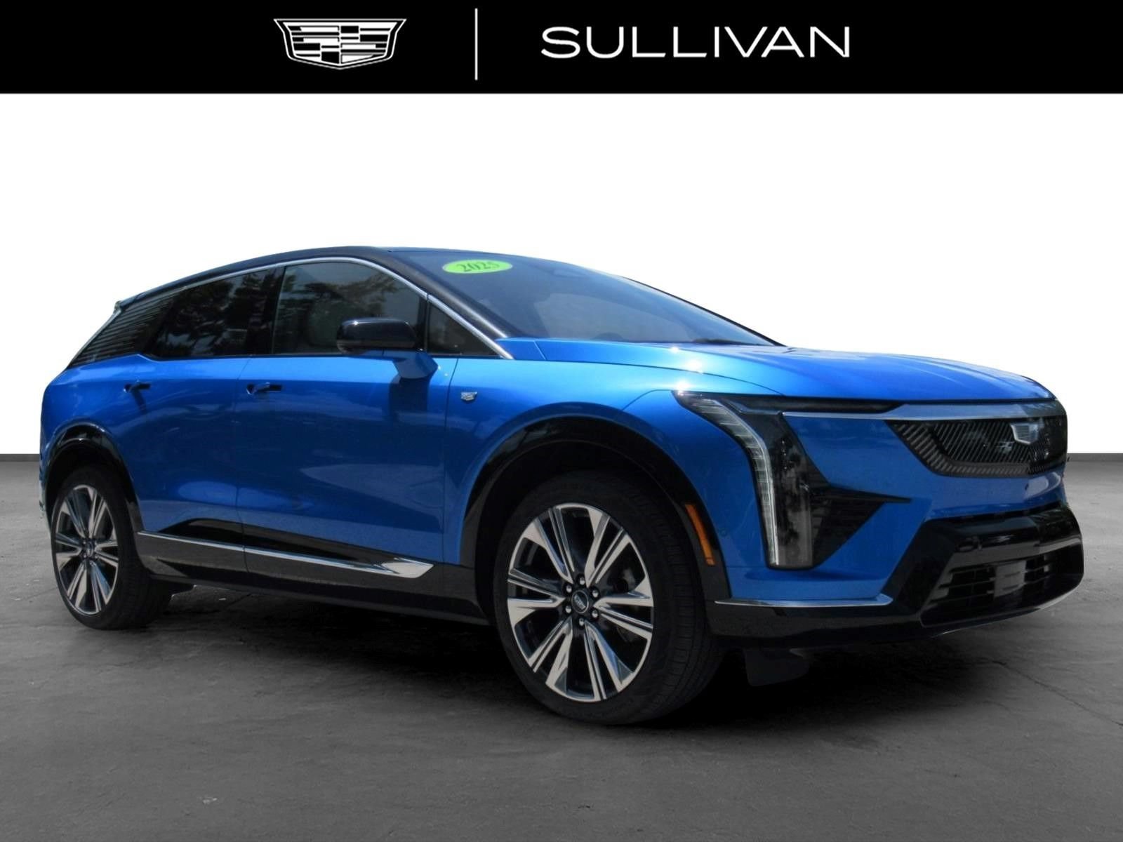 Certified 2025 Cadillac Optiq Luxury 2 AWD/4WD image 1