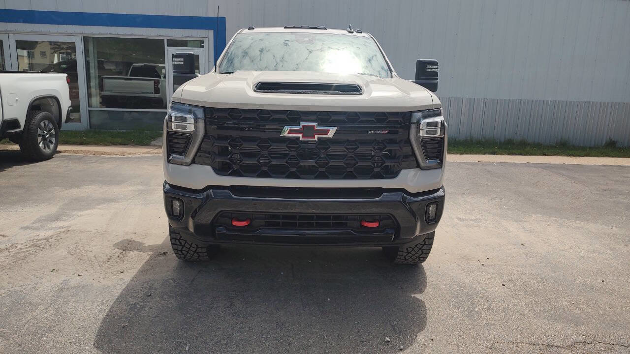 New 2026 Chevrolet Silverado 2500 ZR2 AWD/4WD image 5