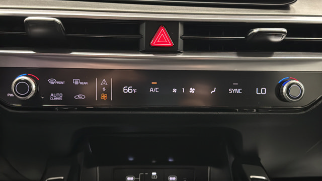 Used 2025 Kia Sorento X-Line EX AWD/4WD image 18