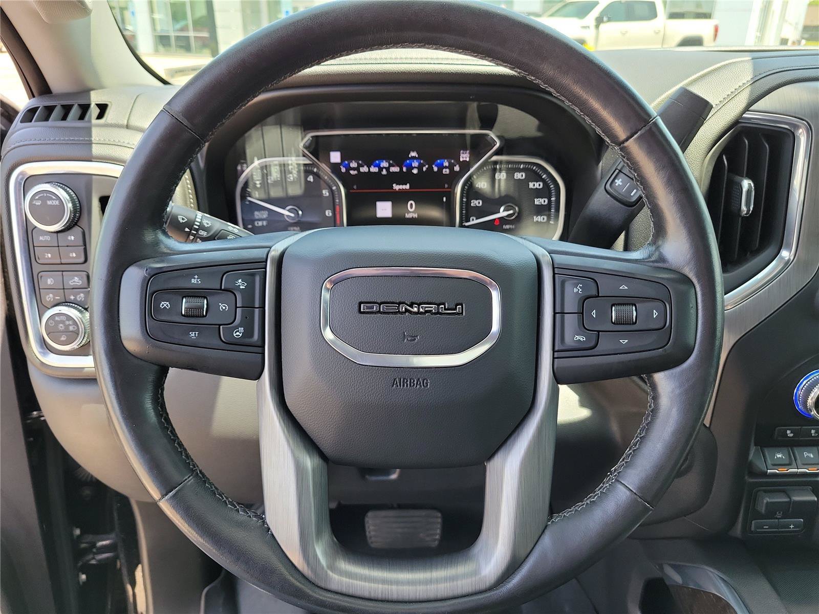 Used 2021 GMC Sierra 1500 Denali w/ Denali Ultimate Package AWD/4WD image 22