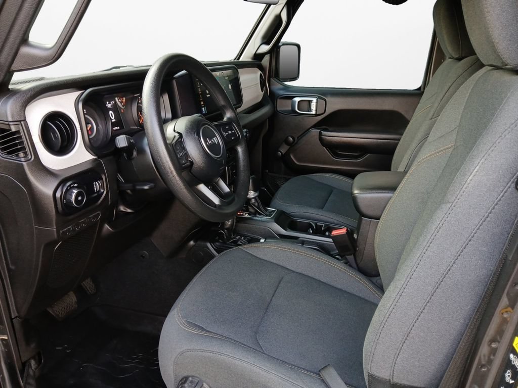 Used 2024 Jeep Wrangler Unlimited Sport AWD/4WD image 18
