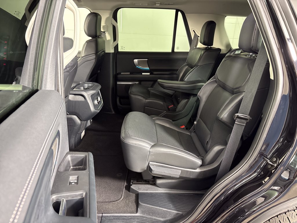 Certified 2025 Ford Expedition Platinum AWD/4WD image 33