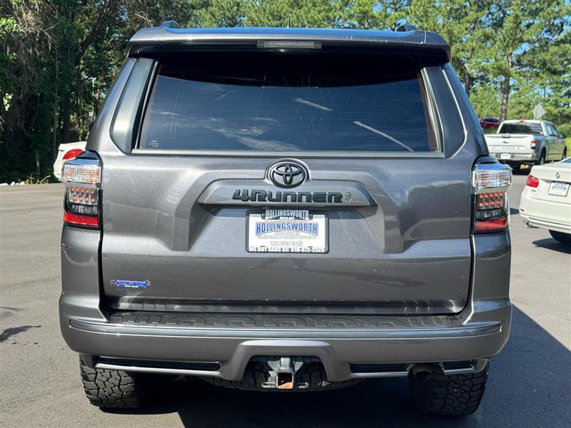 Used 2022 Toyota 4Runner TRD Sport w/ Technology Package AWD/4WD image 8