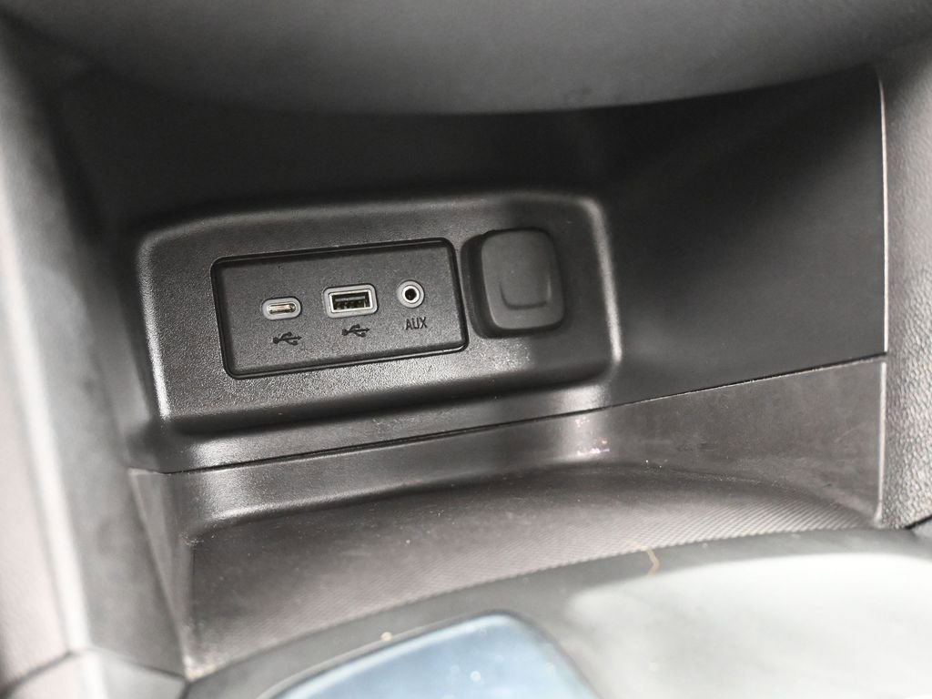 Used 2021 Chevrolet Equinox LT FWD image 24