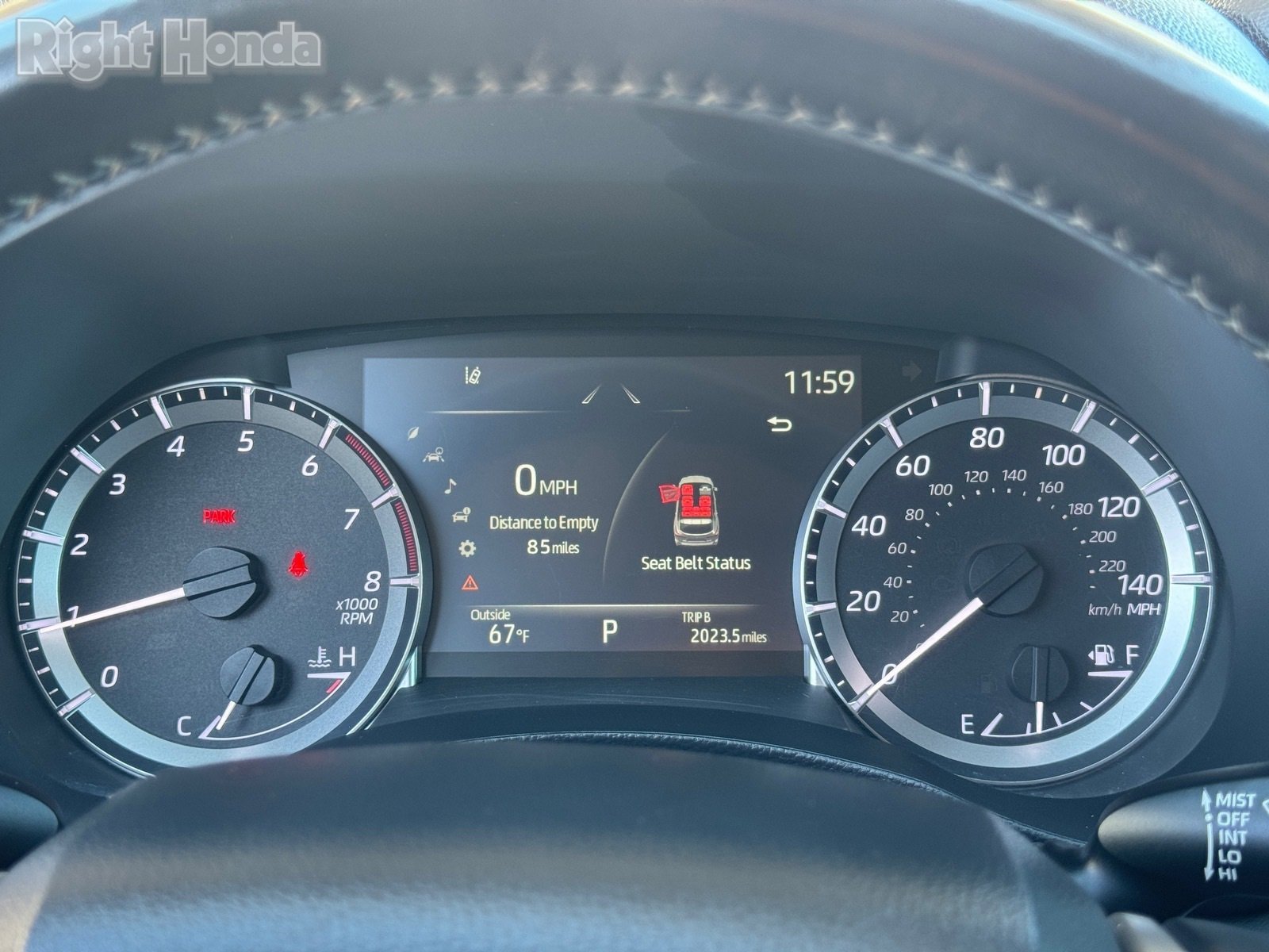 Used 2023 Toyota Highlander XLE image 26