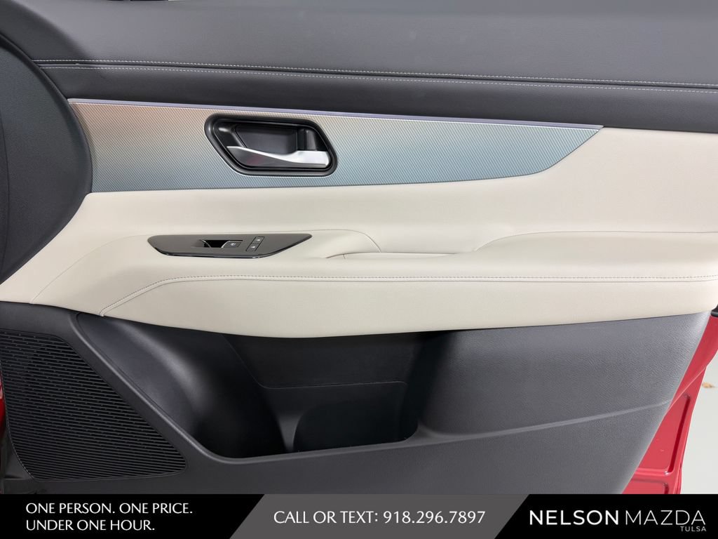 Used 2025 Nissan Murano SL AWD/4WD image 44