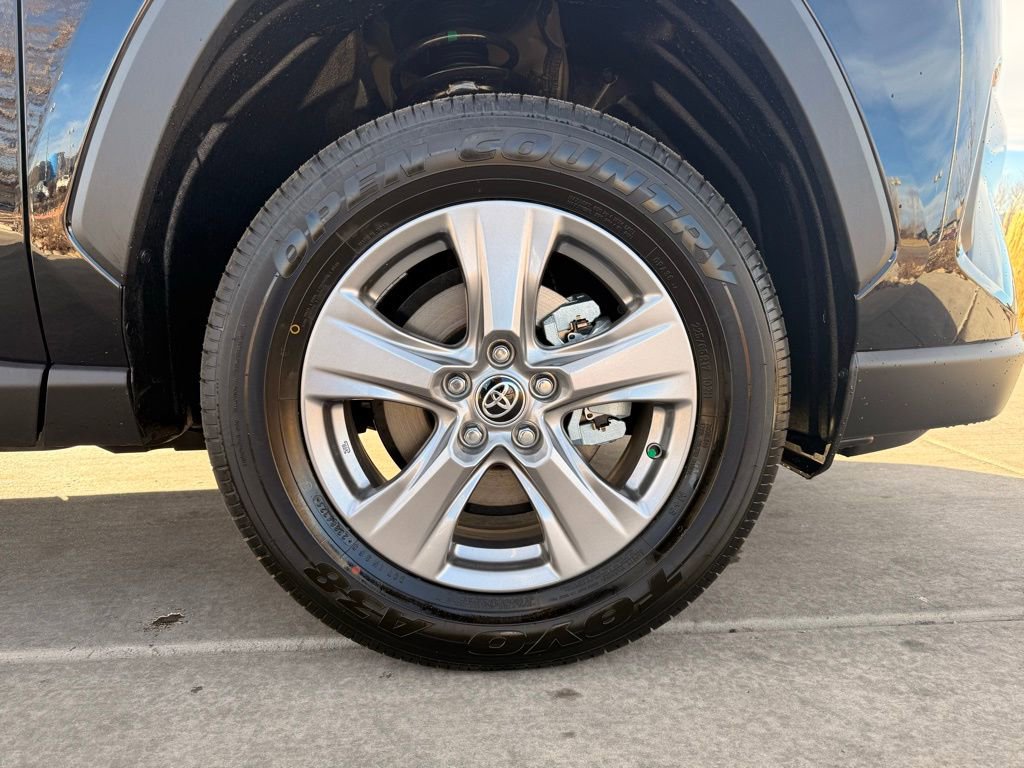 Used 2025 Toyota RAV4 LE image 30