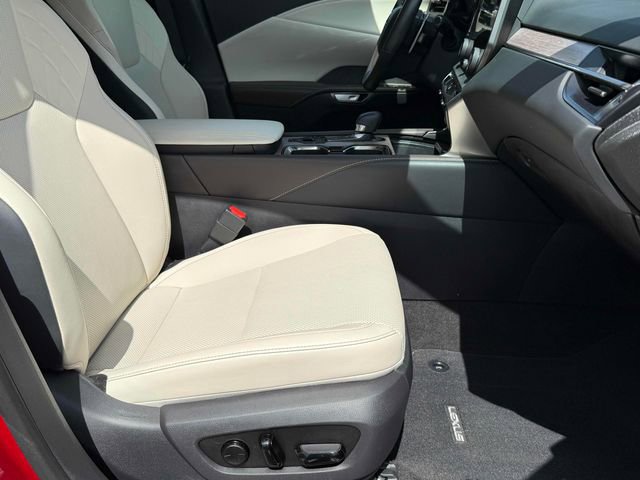 Used 2024 Lexus RX 350h w/ Accessory Package (Z1) image 18