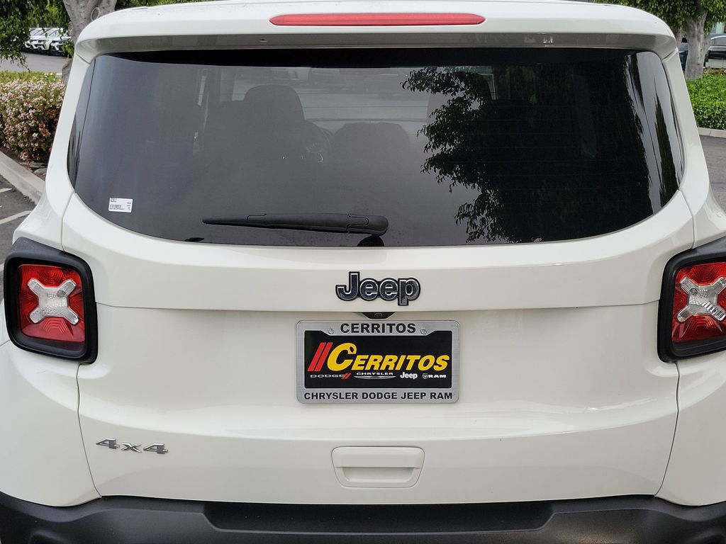 Used 2023 Jeep Renegade Latitude image 13