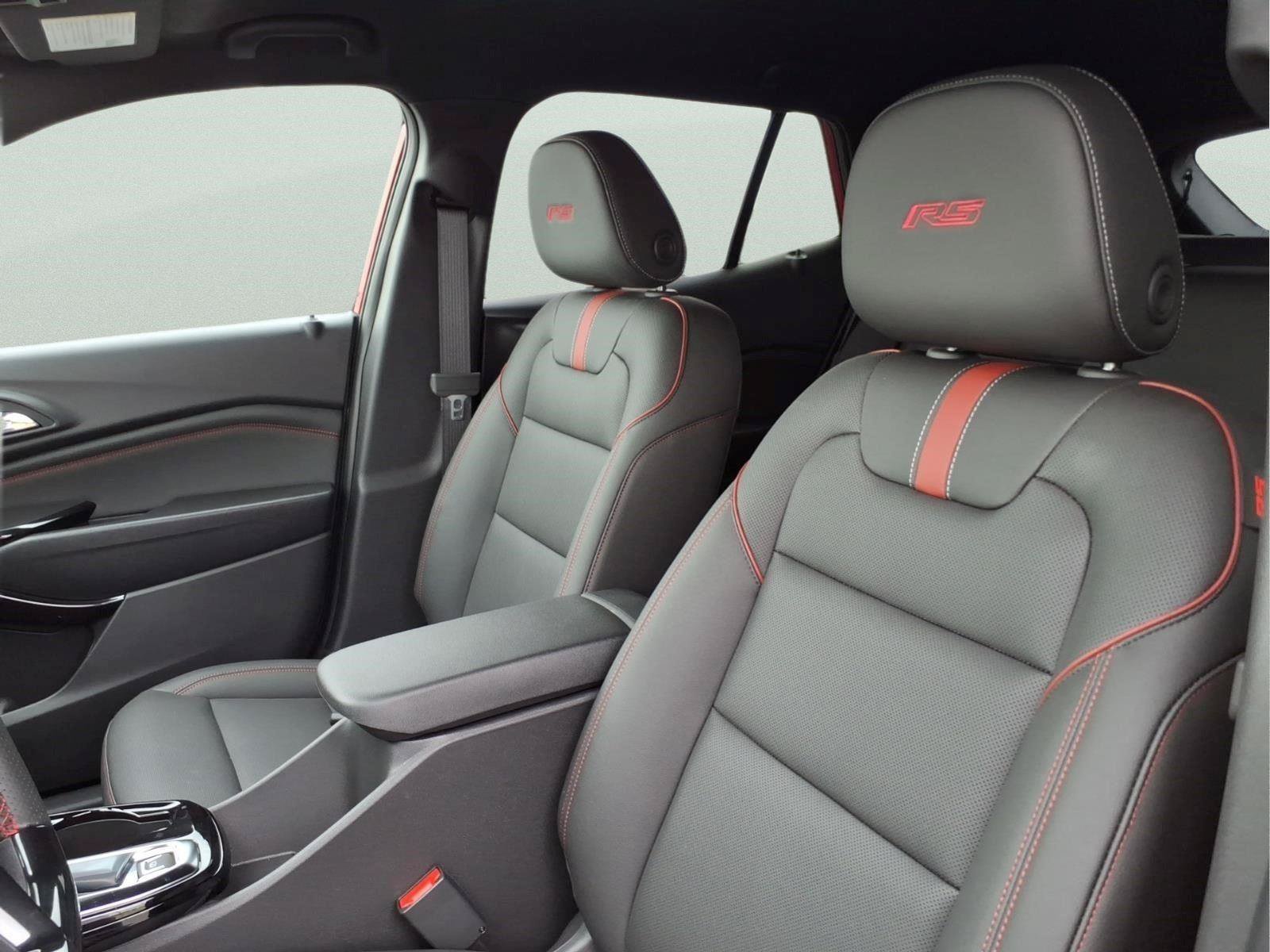 New 2026 Chevrolet Trax RS w/ Driver Confidence Package FWD image 16