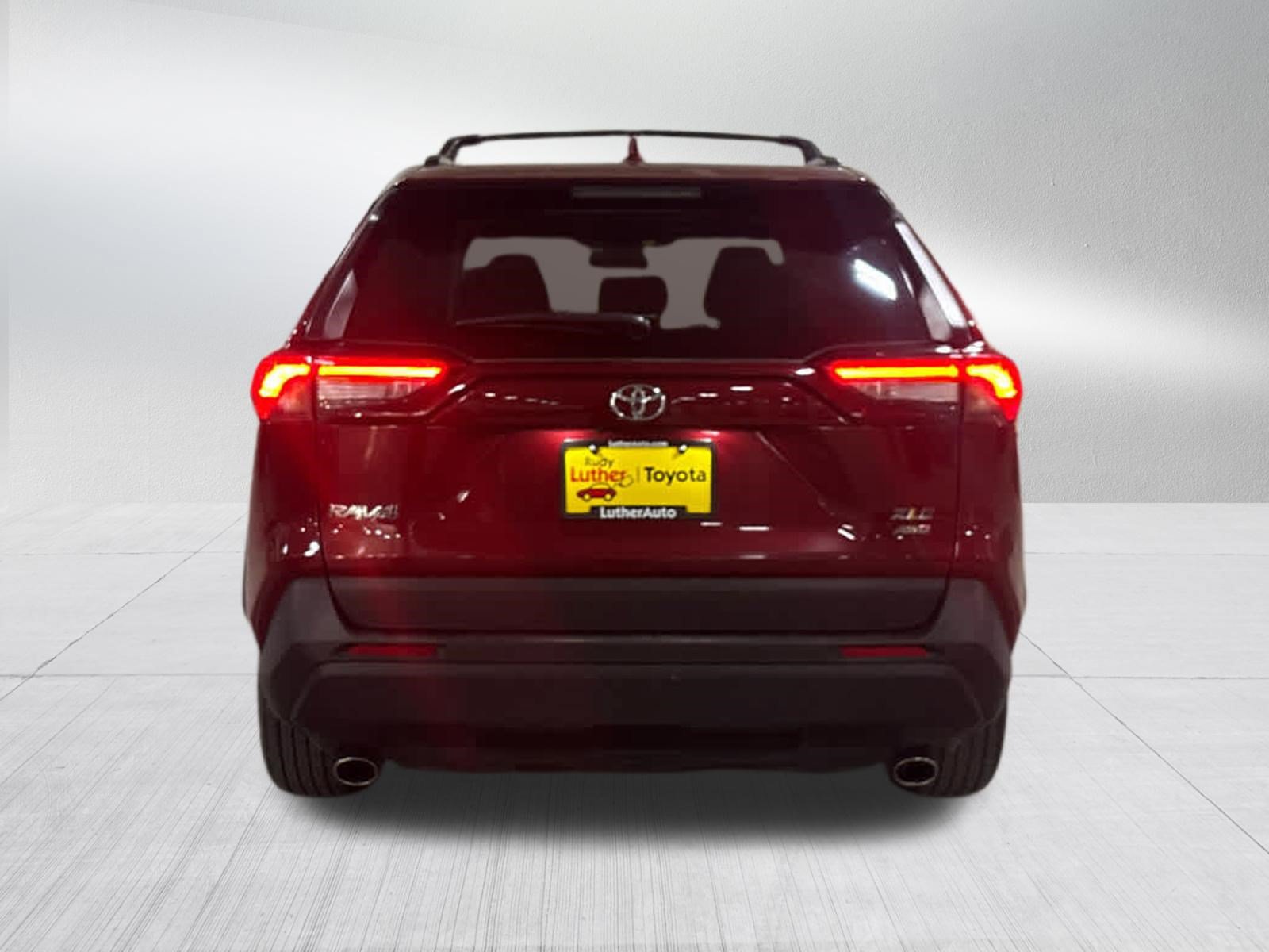 Used 2025 Toyota RAV4 XLE w/ Convenience Package AWD/4WD image 10