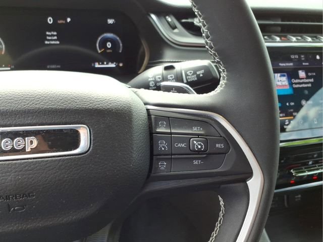 Used 2024 Jeep Grand Cherokee Altitude AWD/4WD image 16