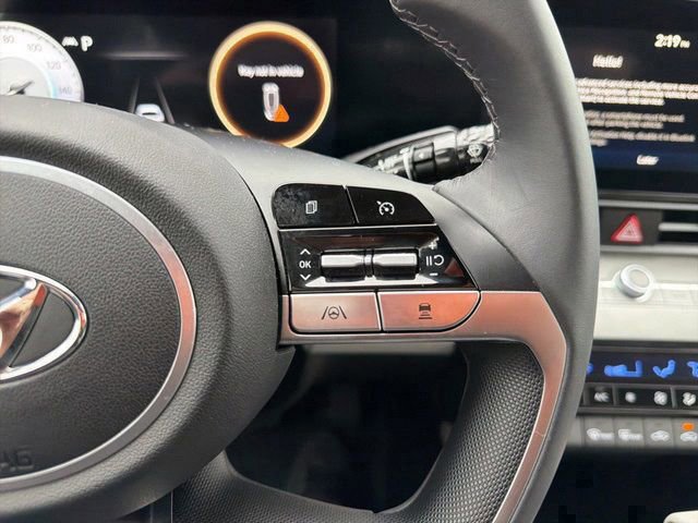 Certified 2023 Hyundai Elantra Limited w/ Cargo Package image 20