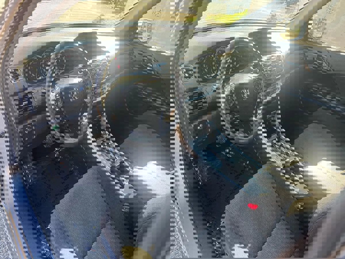 Used 2014 Honda Accord EX image 9