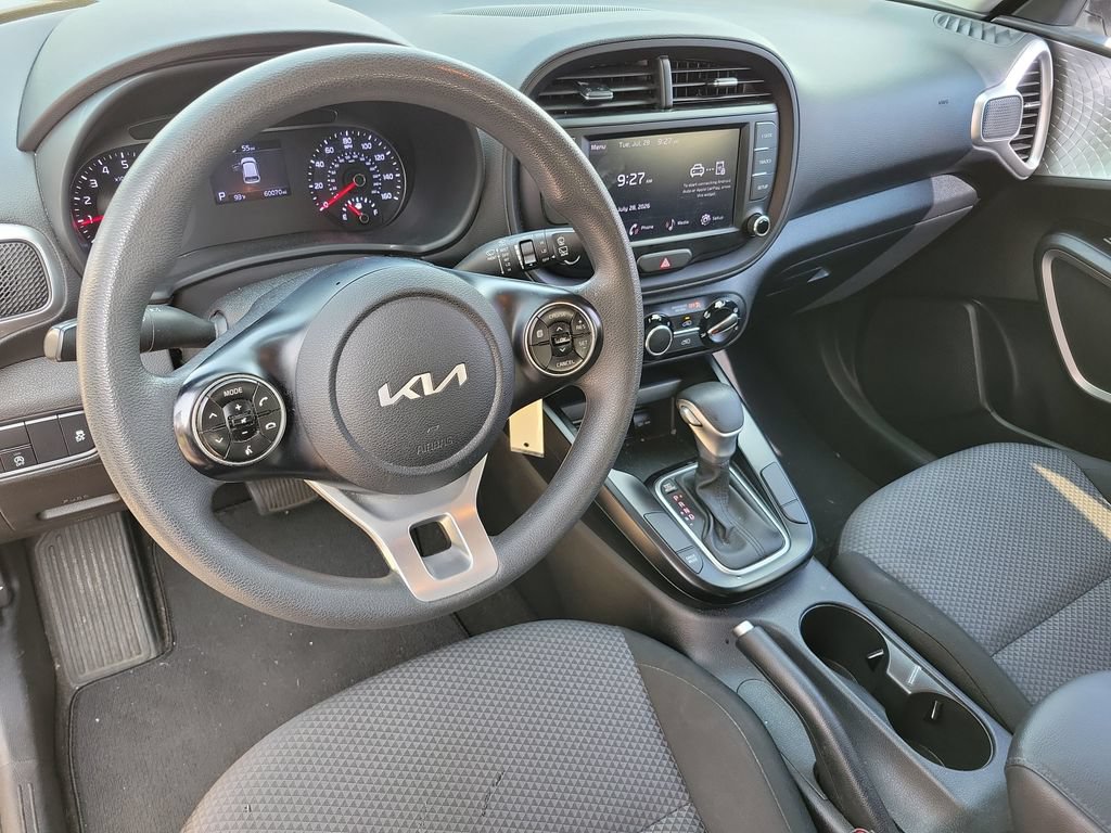 Used 2022 Kia Soul LX w/ Technology Package FWD image 9