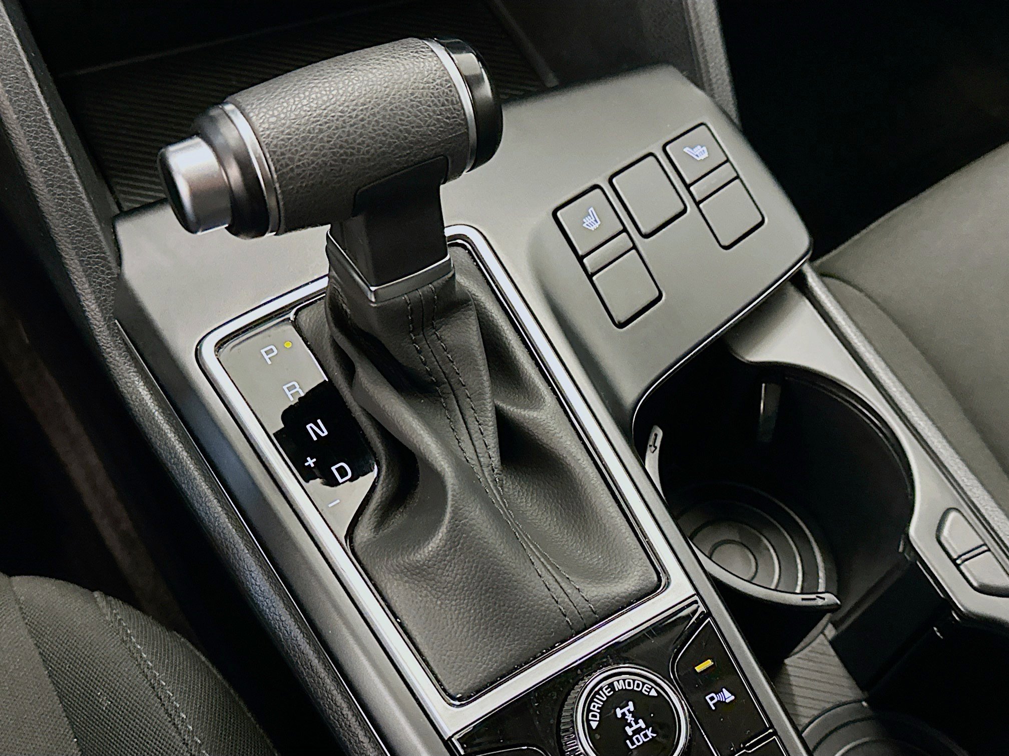 Used 2025 Kia Sportage LX image 24