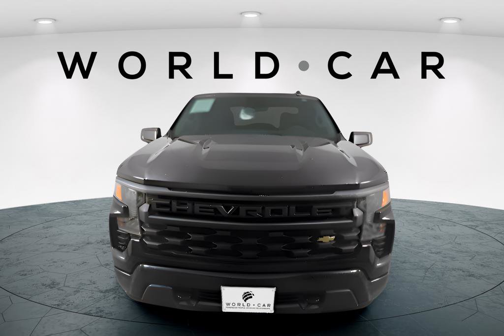 Used 2022 Chevrolet Silverado 1500 Custom image 2