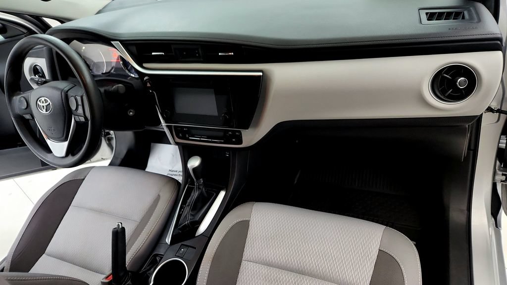Certified 2019 Toyota Corolla LE FWD image 16
