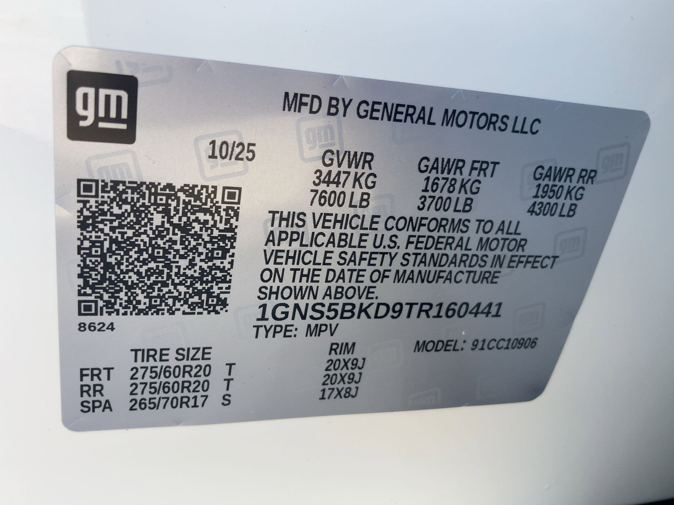 New 2026 Chevrolet Suburban LS image 17