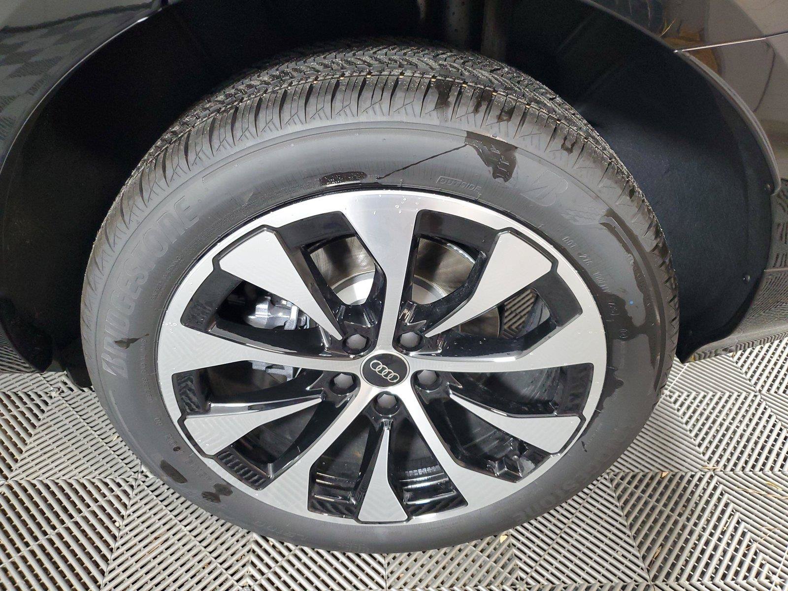 New 2026 Audi Q3 quattro 2.0T AWD/4WD image 11
