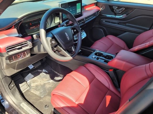 New 2025 Lincoln Corsair Grand Touring w/ Equipment Group 302A AWD/4WD image 9
