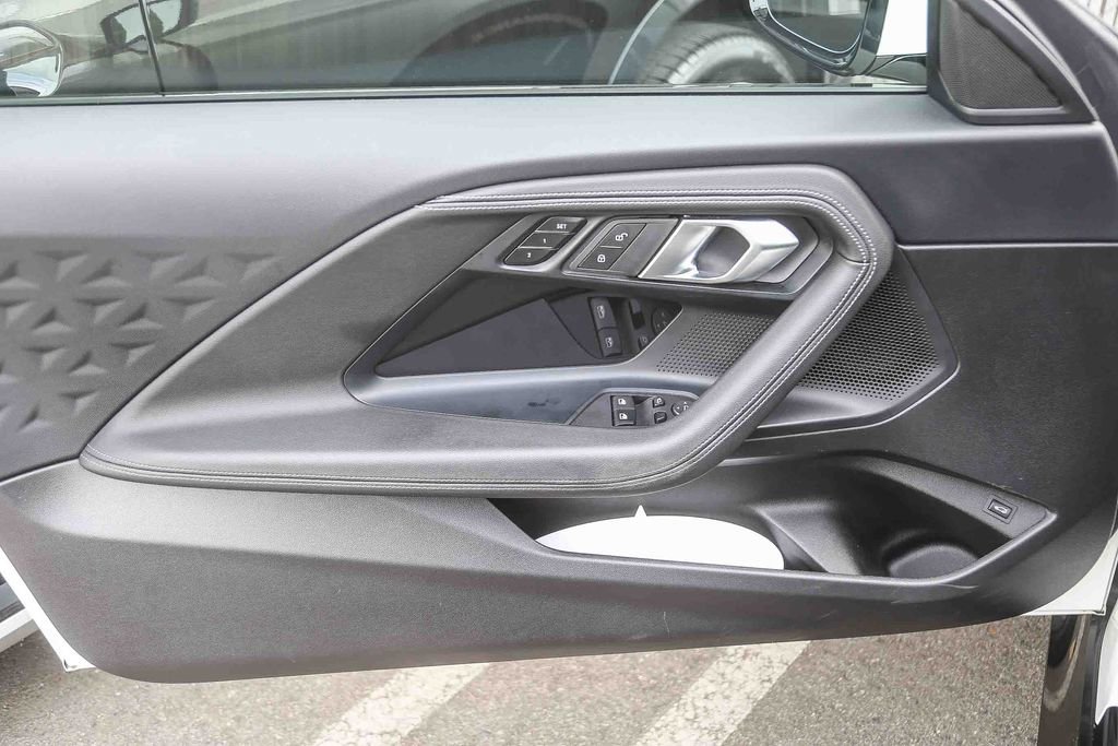 Used 2024 BMW 230i Coupe w/ Premium Package RWD image 18