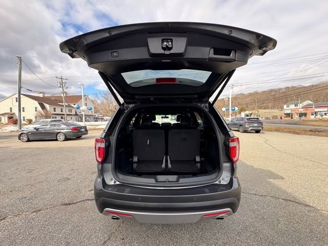 Used 2016 Ford Explorer Limited image 22