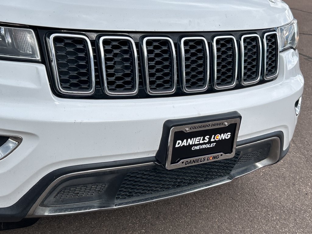 Used 2017 Jeep Grand Cherokee Limited AWD/4WD image 23