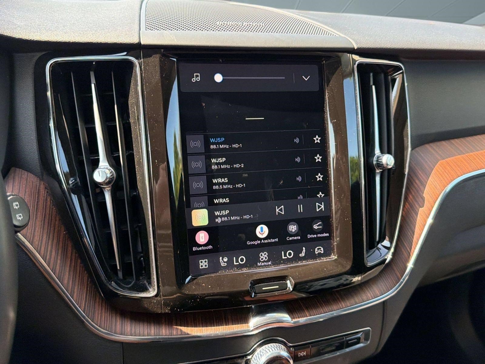 Certified 2024 Volvo XC60 B5 Plus w/ Climate Package AWD/4WD image 20