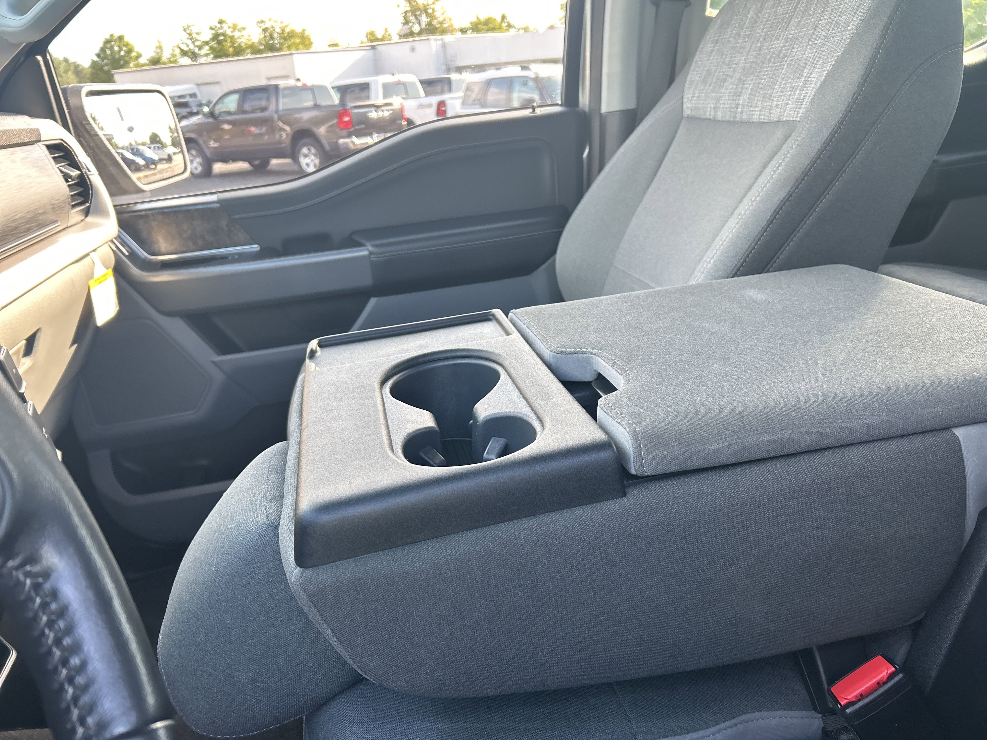 Certified 2022 Ford F150 XLT w/ Equipment Group 302A High image 21