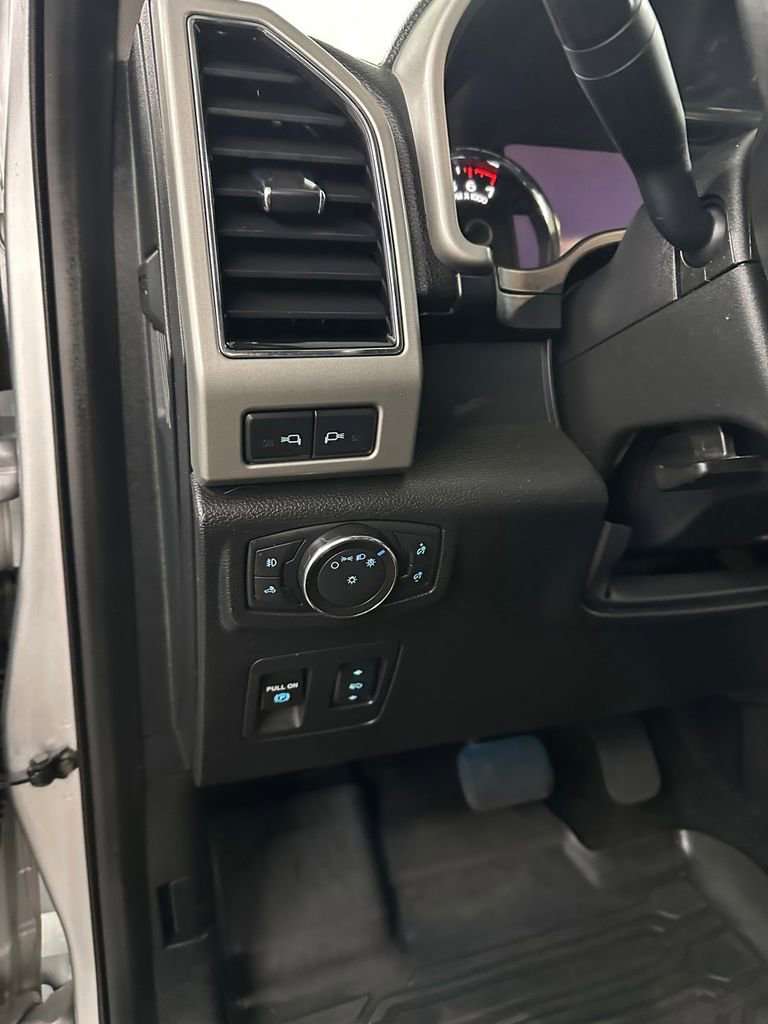 Used 2018 Ford F150 Lariat image 15